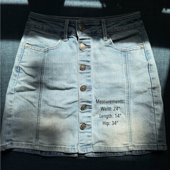American Eagle Light Wash Denim High Rise Skirt - Picture 5 of 5